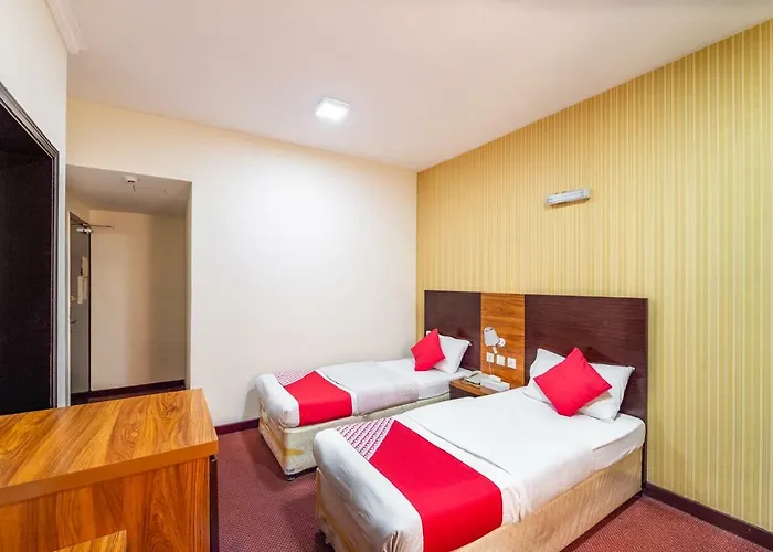 Central Paris Hotel, Baniyas Square